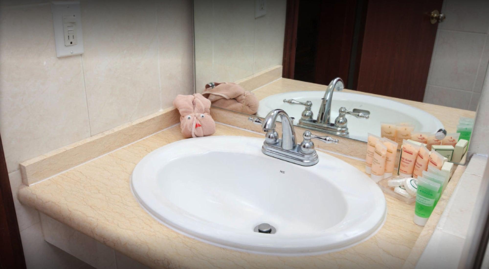 Toscana Inn Hotel مدينة باناما المظهر الخارجي الصورة