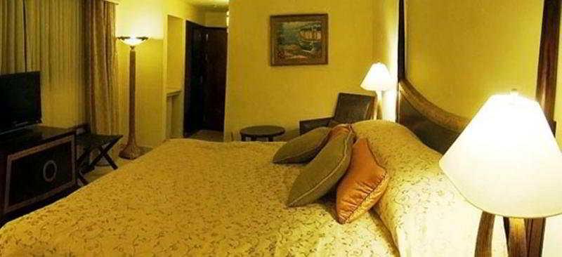 Toscana Inn Hotel مدينة باناما المظهر الخارجي الصورة